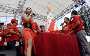 Kedatangan Raffi Ahmad Di Pekanbaru Disambut Histeris Kaum Ibu